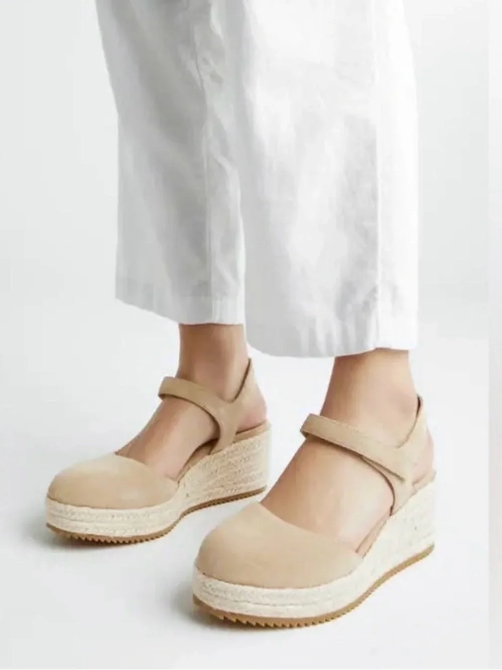 Eileen Fisher Nessa Espadrille Wedge Sandal Suede Leather Ecru Beige Size 5.5